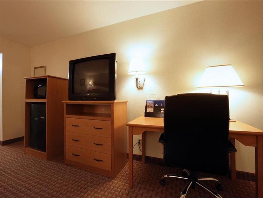Americas Best Value Inn And Suites เดโซโท ภายนอก รูปภาพ